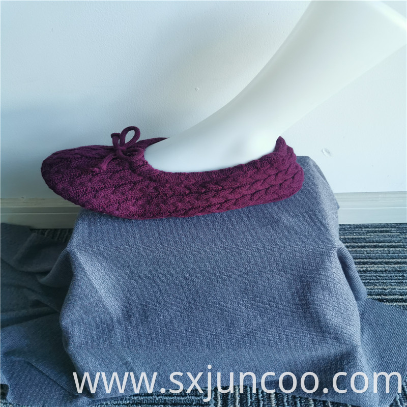 Customized Indoor Acrylic Polyester Knitting Slippers Socks